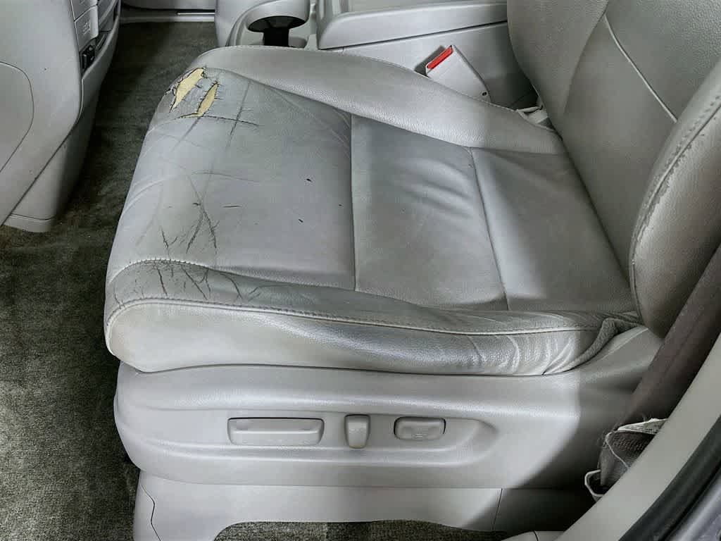 Used 2014 Honda Odyssey Touring Elite image 31