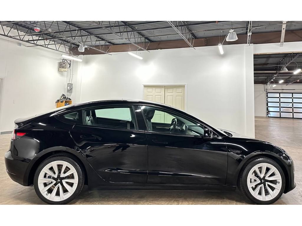 Used 2023 Tesla Model 3 Standard Range RWD image 9