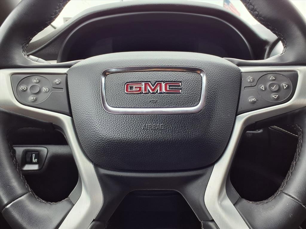 Used 2023 GMC Acadia SLT image 16