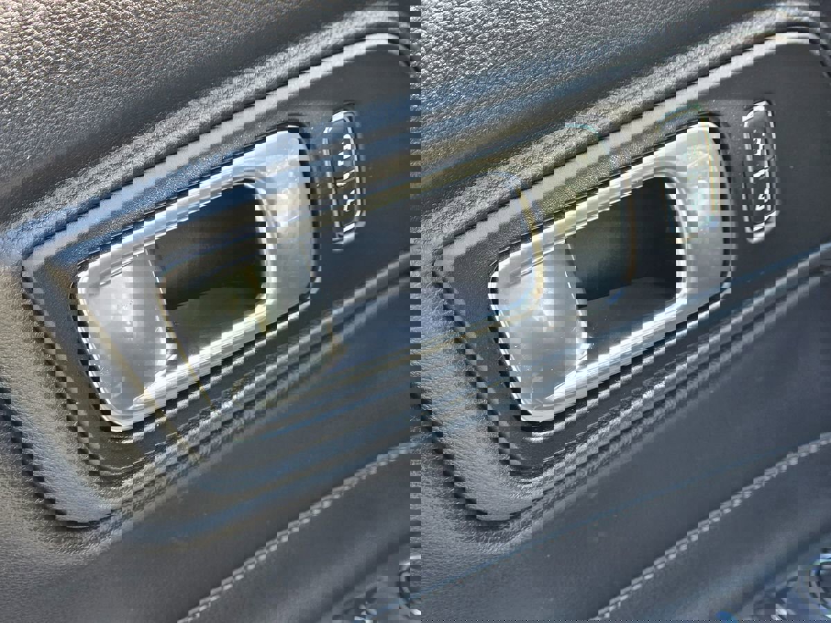 Used 2020 Ford Mustang Premium image 23