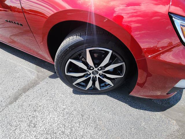 Used 2024 Chevrolet Malibu RS w/ LPO, Floor Liner Package FWD image 3