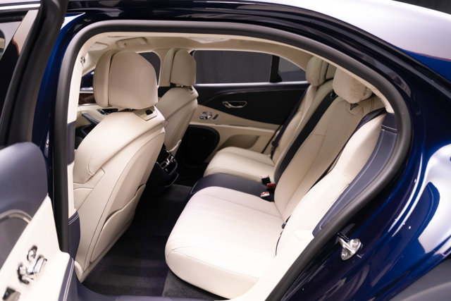 Used 2021 Bentley Flying Spur W12 image 11