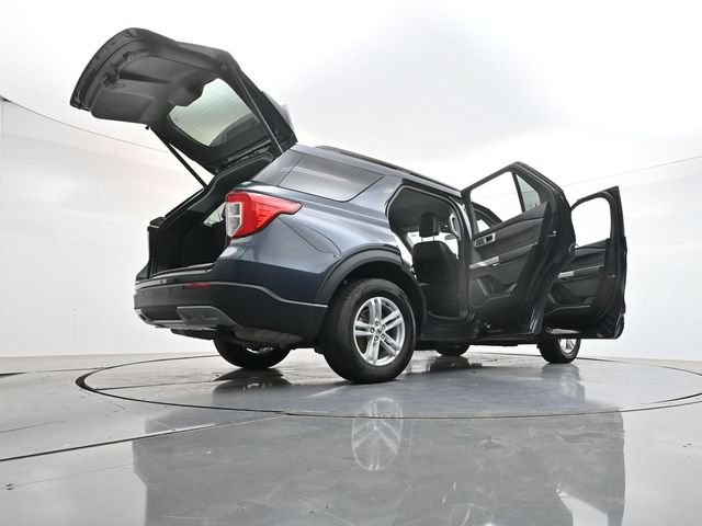 Used 2023 Ford Explorer XLT w/ Equipment Group 202A AWD/4WD image 56