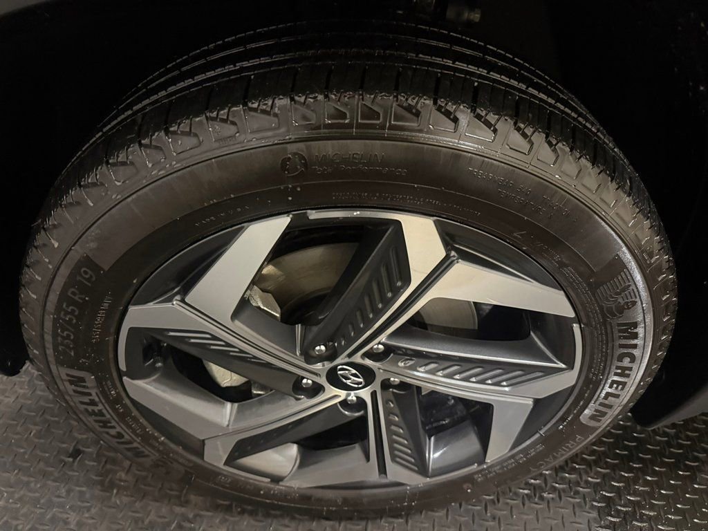 Used 2023 Hyundai Tucson Limited image 20