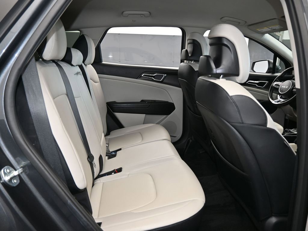 Used 2024 Kia Sportage EX image 42