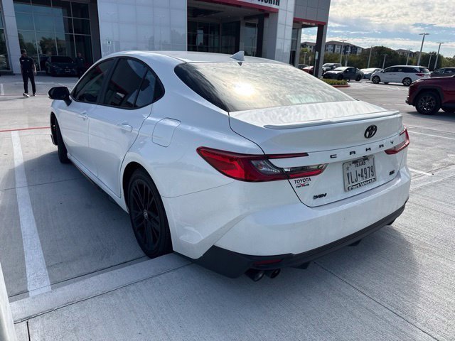 Used 2026 Toyota Camry SE w/ Convenience Package FWD image 3