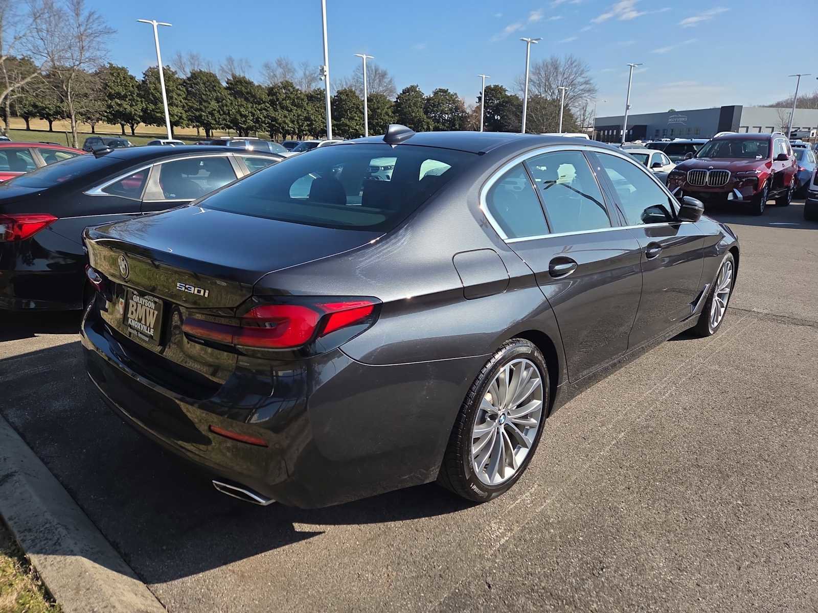 Used 2022 BMW 530i xDrive w/ Premium Package image 6