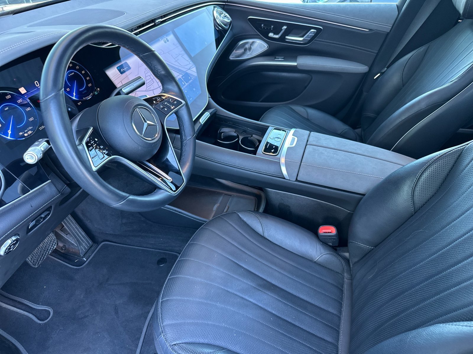 Used 2024 Mercedes-Benz EQS 450+ SUV image 11