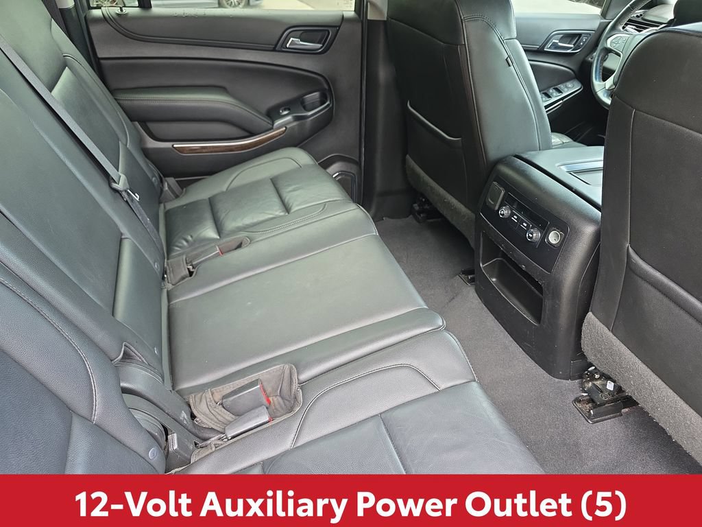 Used 2019 Chevrolet Suburban LT RWD image 17