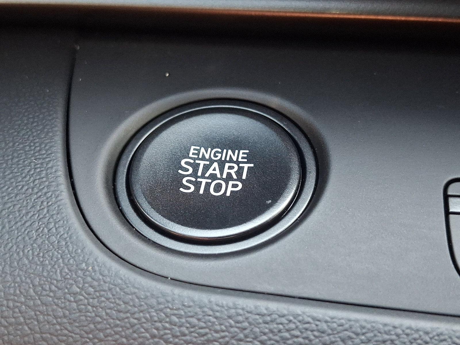 Used 2025 Hyundai Elantra SEL FWD image 24
