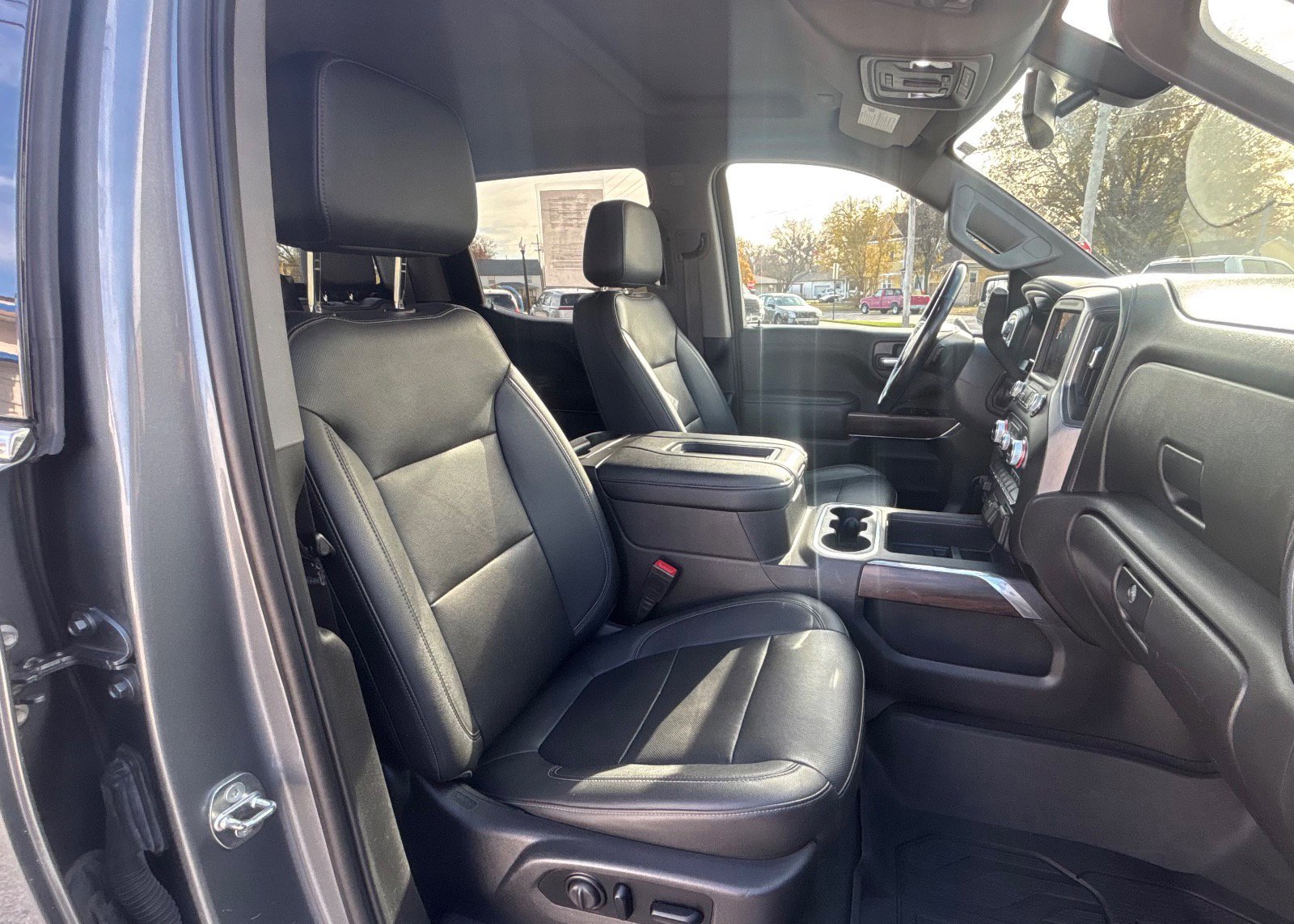 Used 2021 GMC Sierra 1500 SLT w/ SLT Premium Package image 36