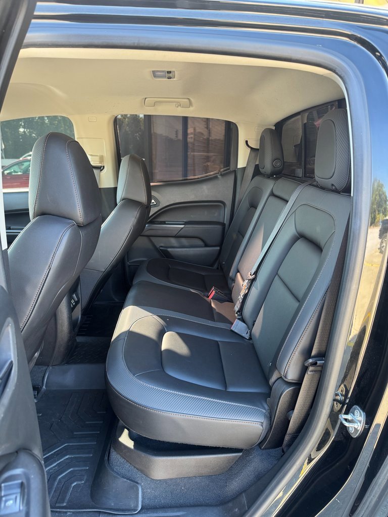 Used 2022 GMC Canyon AT4 image 10