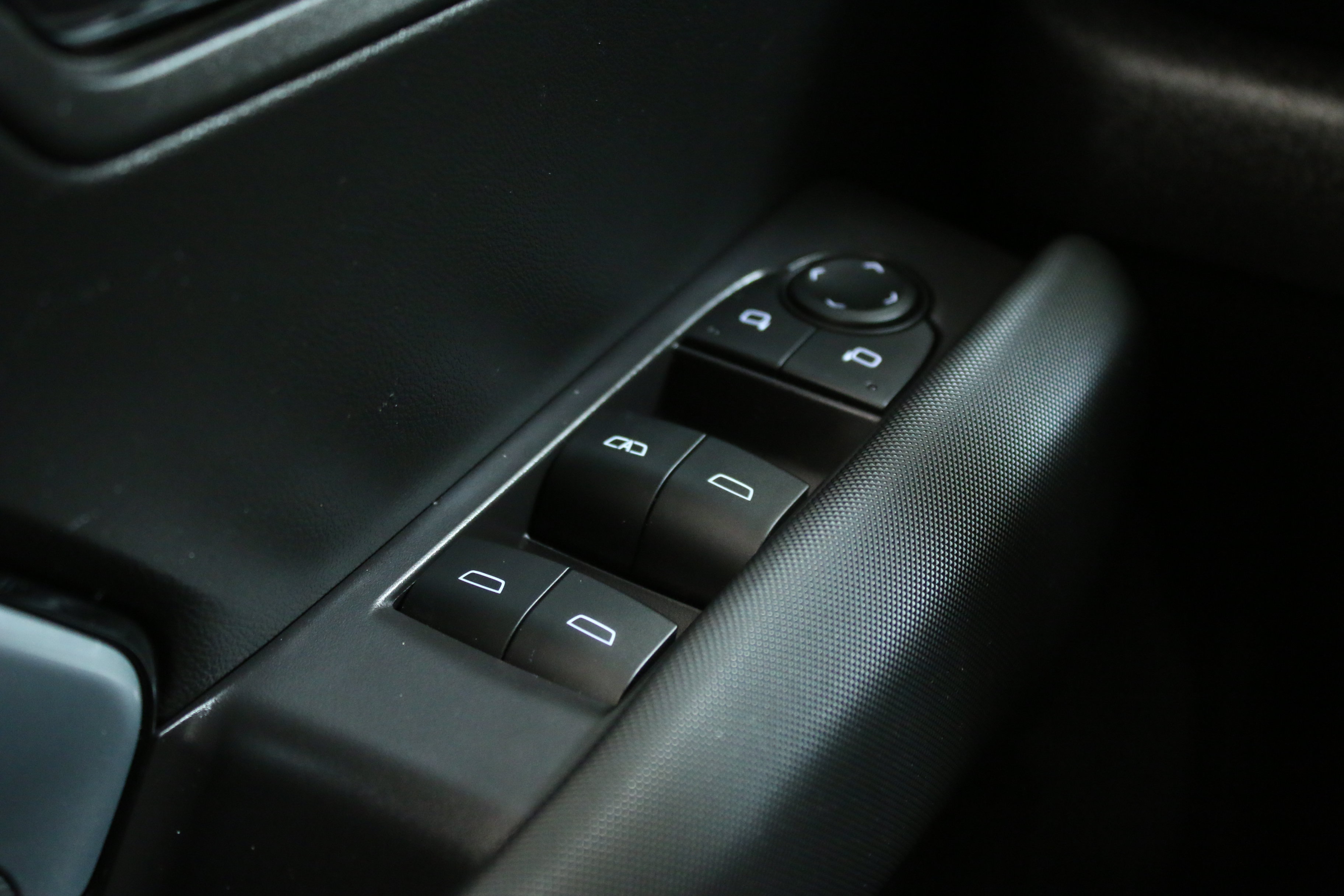 Used 2023 Chevrolet Colorado Z71 AWD/4WD image 17