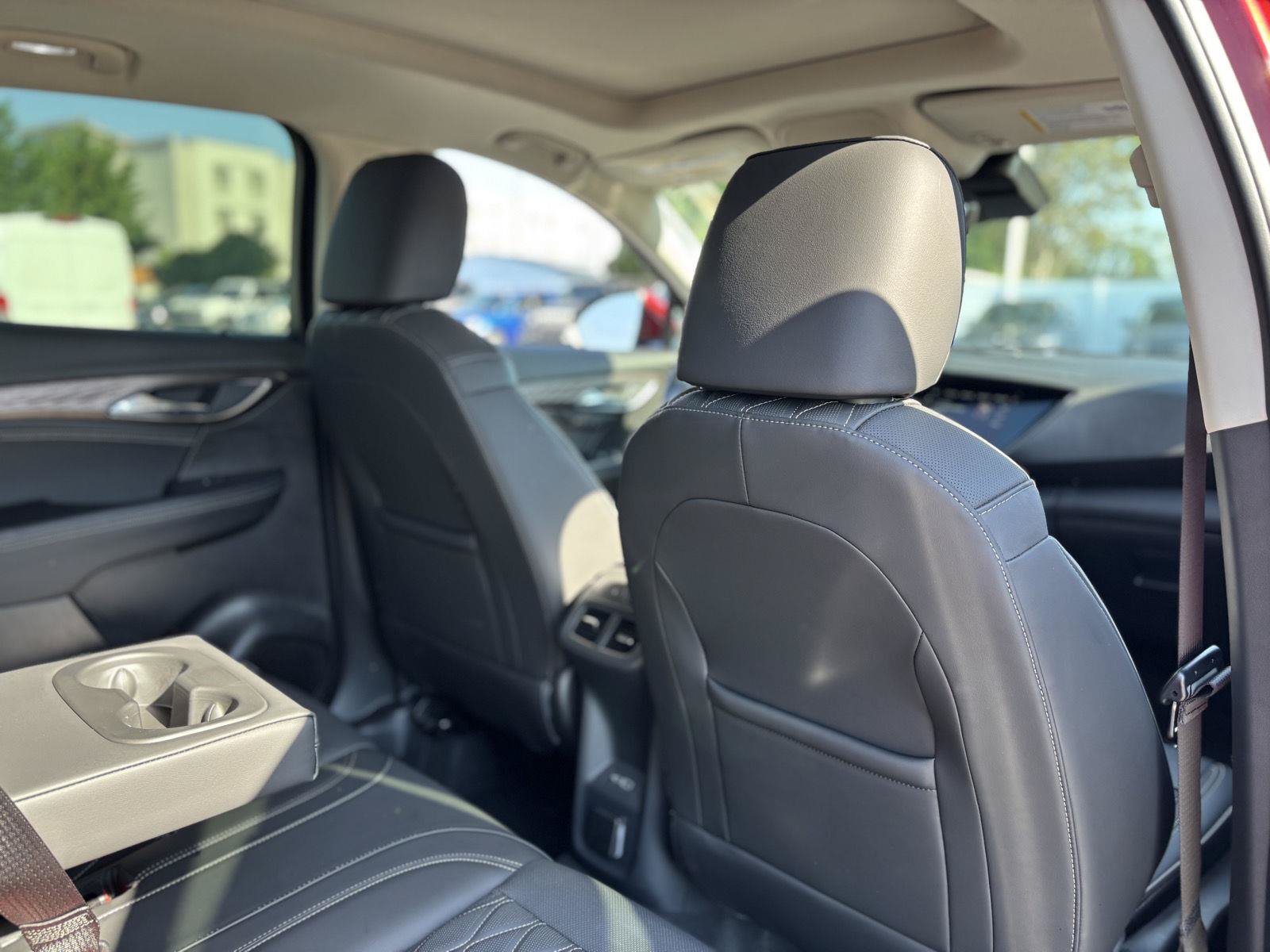Used 2023 Buick Envision Avenir AWD/4WD image 24