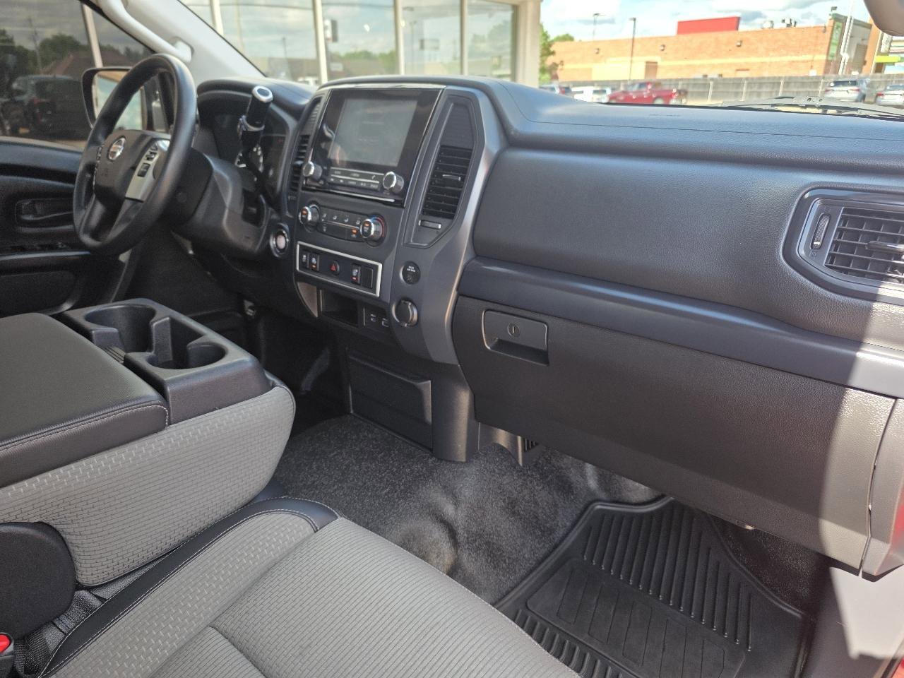 Used 2020 Nissan Titan S w/ S Utility Package RWD image 18