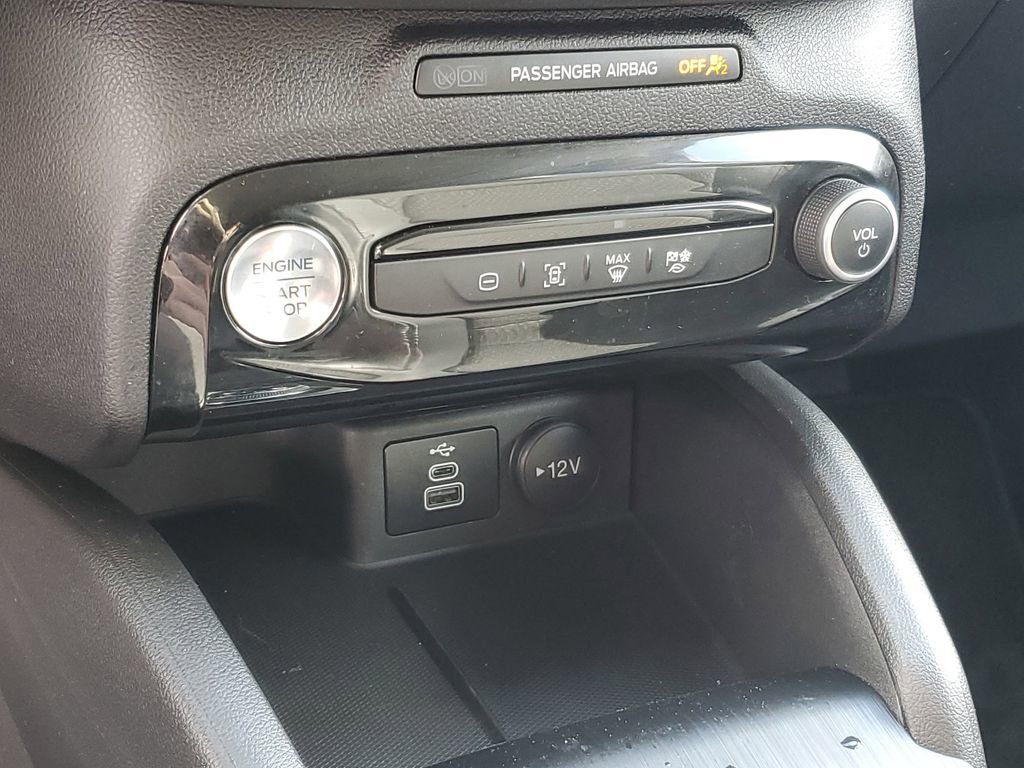 Used 2024 Ford Escape SE image 22