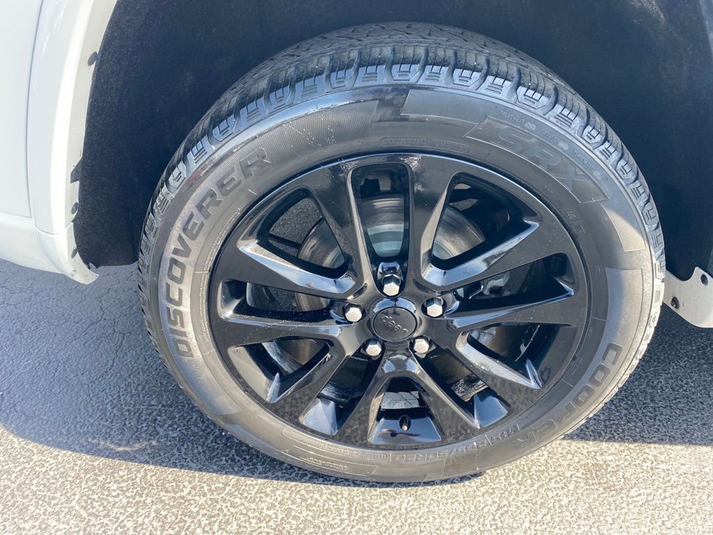 Used 2019 Jeep Grand Cherokee Altitude AWD/4WD image 29