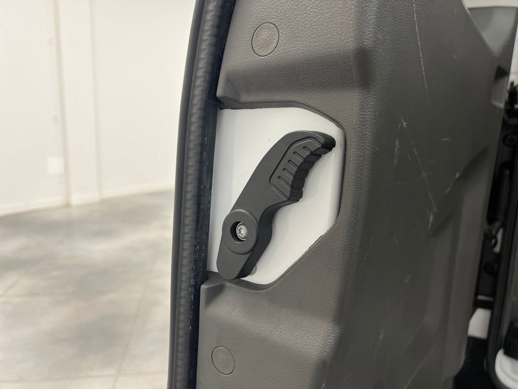 Used 2023 Ford Transit 350 XLT image 17