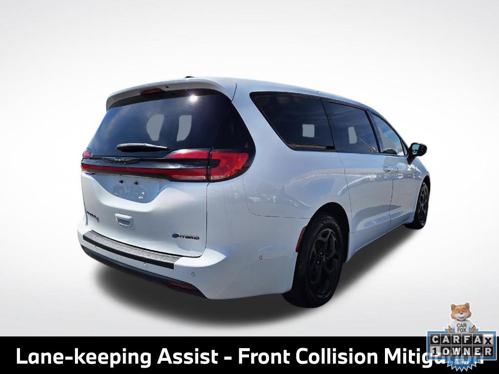 Used 2024 Chrysler Pacifica Limited FWD image 7