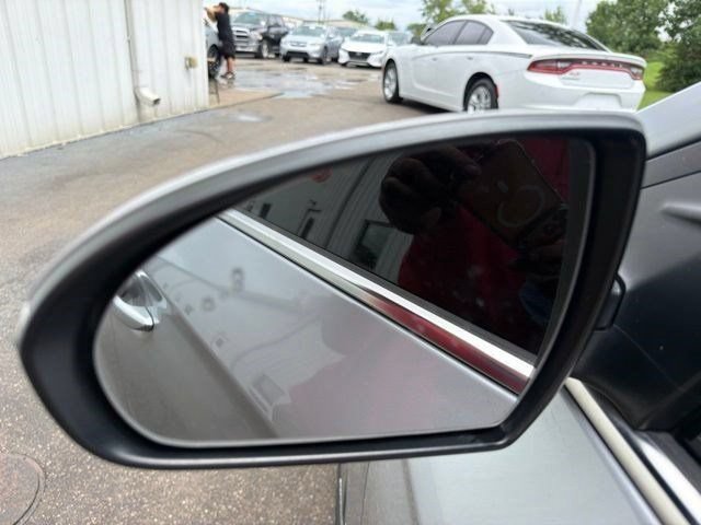 Used 2020 Hyundai Ioniq Limited FWD image 21