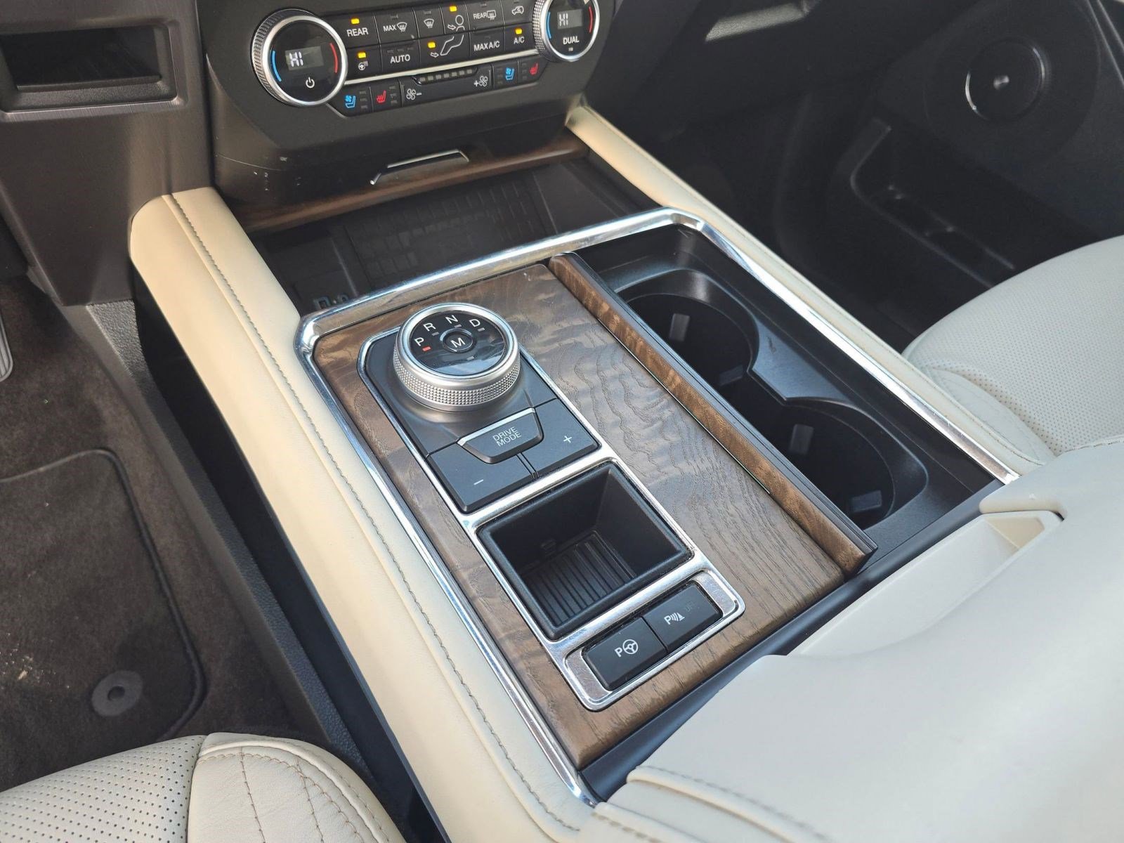 Used 2021 Ford Expedition Platinum image 43