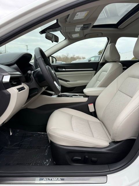 Used 2024 Nissan Altima 2.5 SL image 14