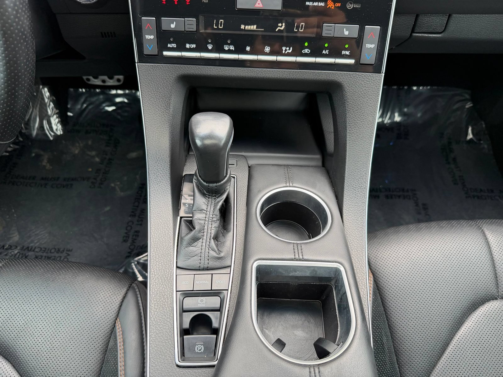 Used 2021 Toyota Avalon XSE FWD image 15