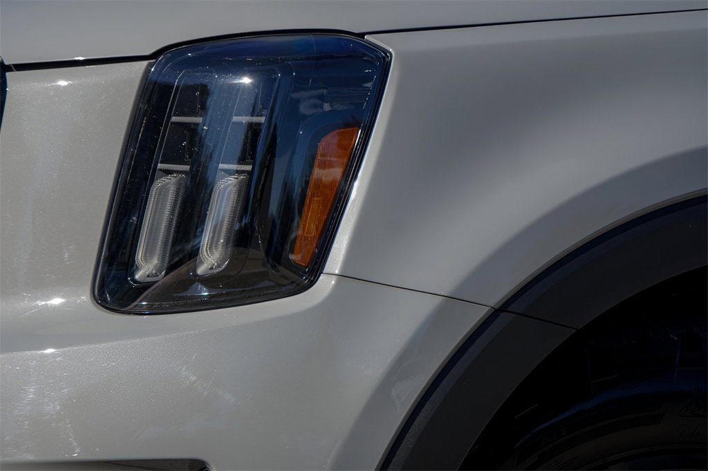 Used 2024 Kia Telluride SX X-Pro image 3