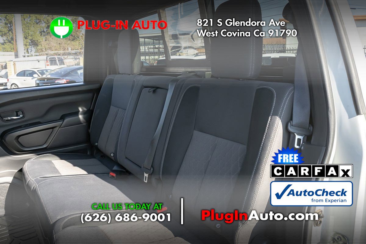 Used 2023 Nissan Titan SV w/ SV Convenience Package image 13