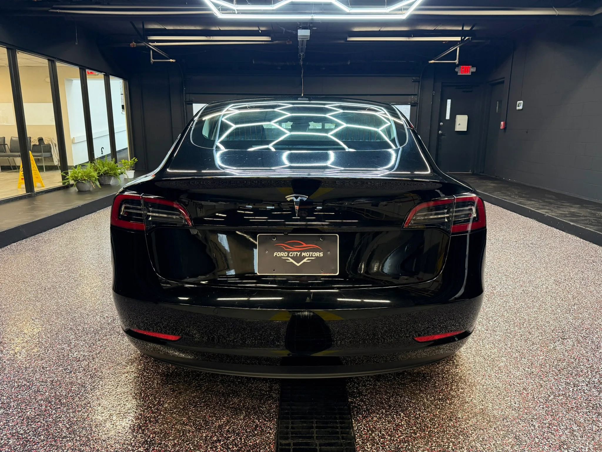 Used 2018 Tesla Model 3 Mid Range image 6