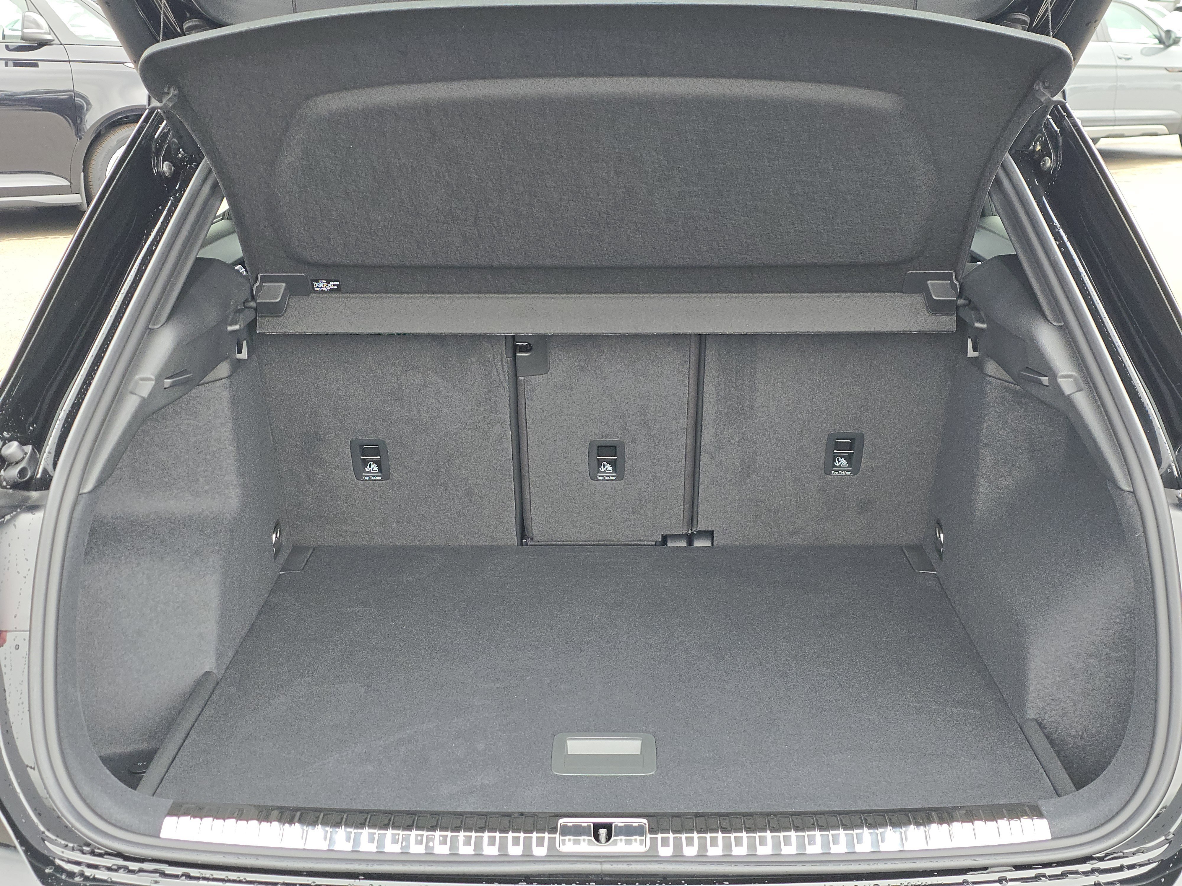 New 2025 Audi Q3 2.0T Premium image 19