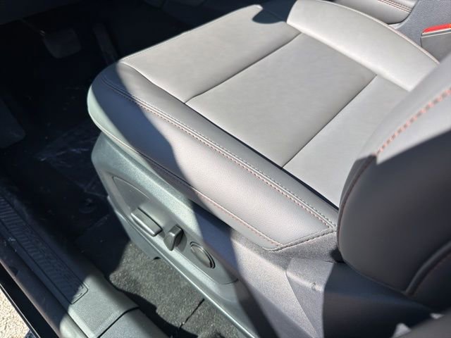 New 2026 Ford Explorer Active w/ Active Comfort Package image 14