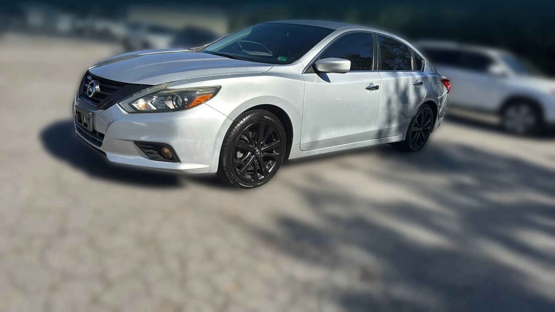 Used 2016 Nissan Altima 2.5 SR image 1