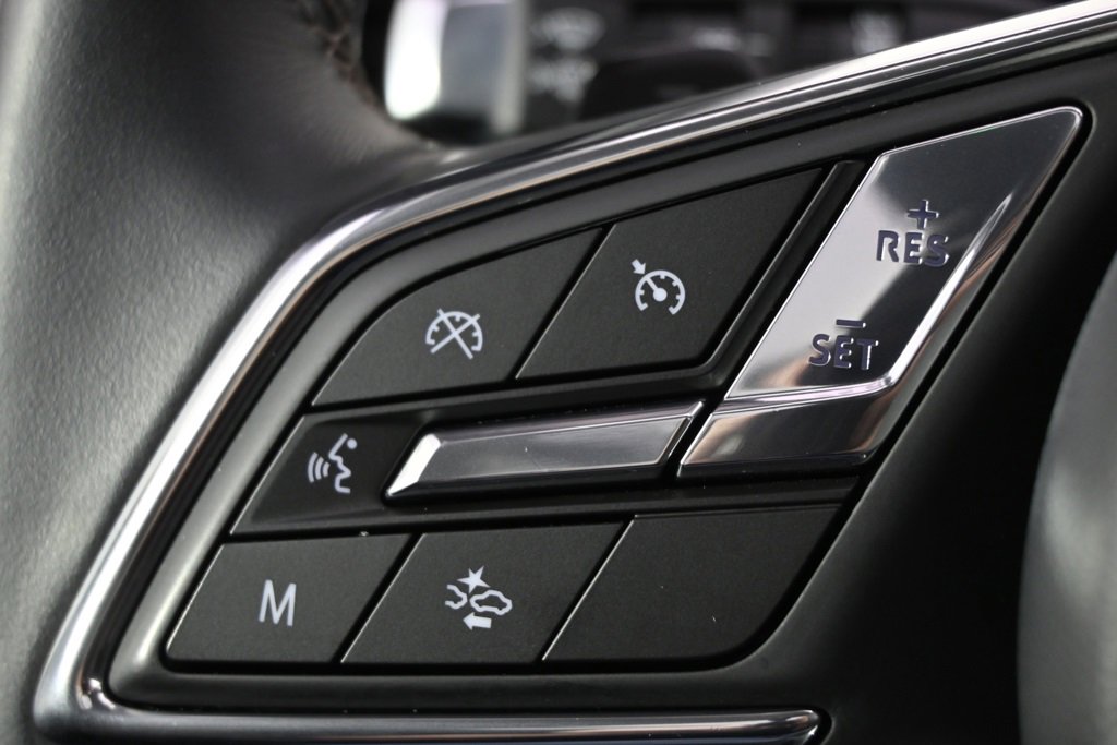 Used 2024 Buick Envision Avenir image 31