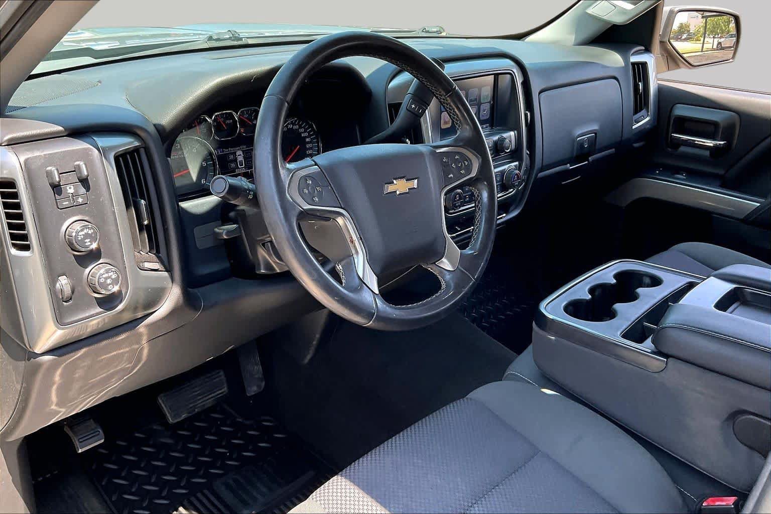 Used 2017 Chevrolet Silverado 1500 LT w/ All Star Edition AWD/4WD image 17