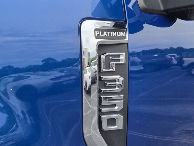 Used 2022 Ford F350 Platinum w/ Tremor Off-Road Package AWD/4WD image 10