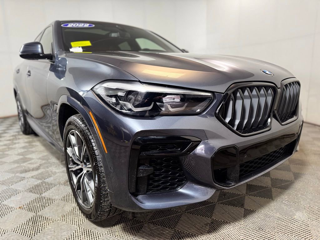 Used 2022 BMW X6 xDrive40i w/ M Sport Package image 9