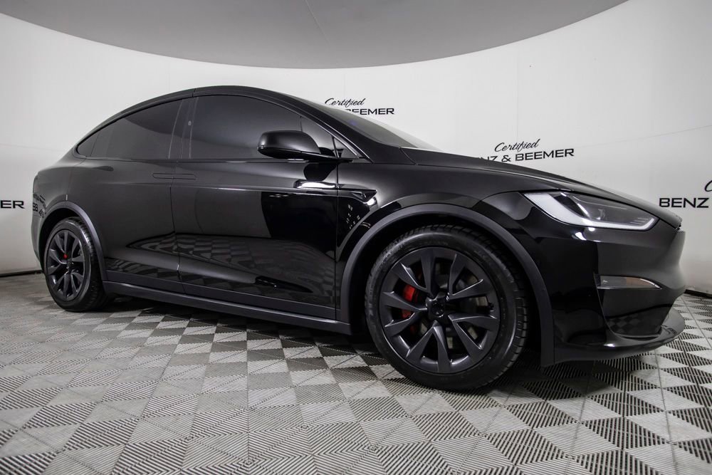 Used 2024 Tesla Model X Plaid image 10