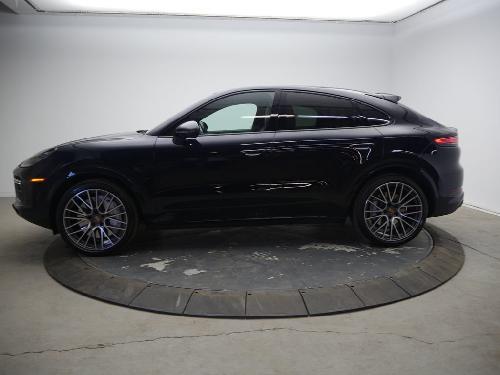 Certified 2023 Porsche Cayenne Turbo AWD/4WD image 2