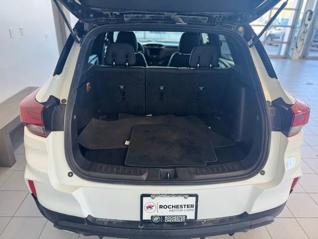 Used 2022 Chevrolet TrailBlazer RS AWD/4WD image 39