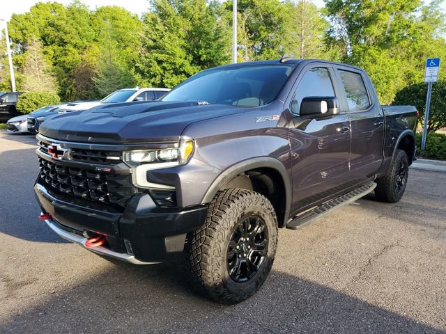 Used 2022 Chevrolet Silverado 1500 ZR2 w/ Technology Package image 2
