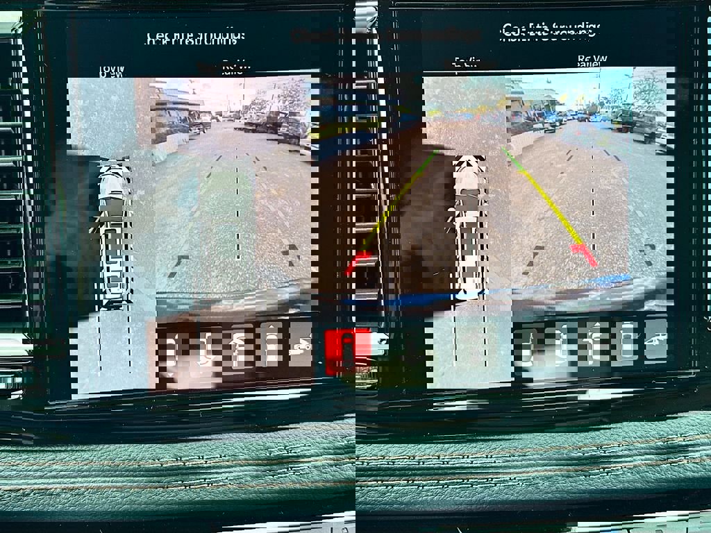 New 2026 Chrysler Pacifica Pinnacle w/ Trailer Tow Group image 18