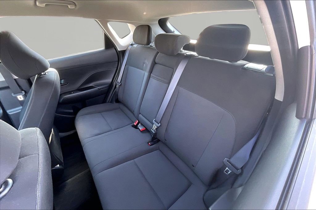 Used 2024 Hyundai Kona SE FWD image 24