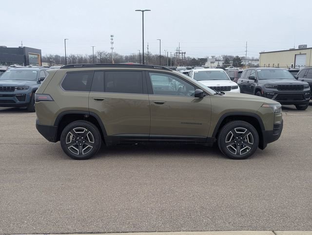 New 2026 Jeep Cherokee Laredo image 2