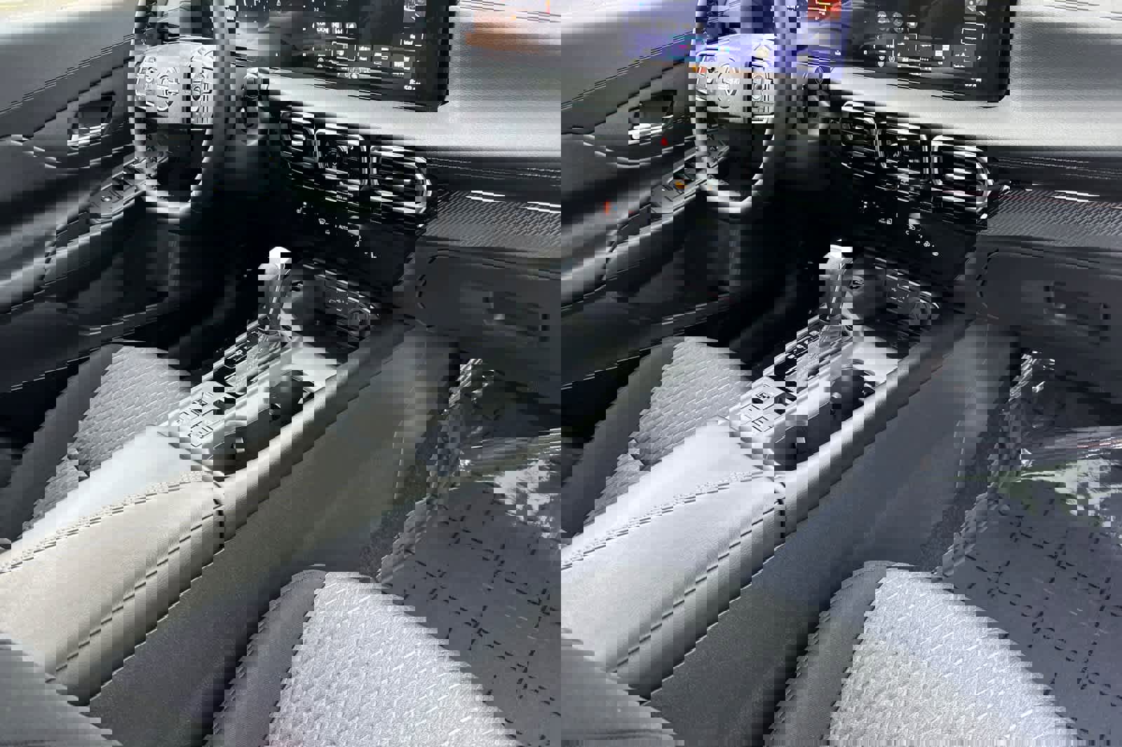 New 2026 Nissan Sentra SV w/ SV Convenience Package image 15