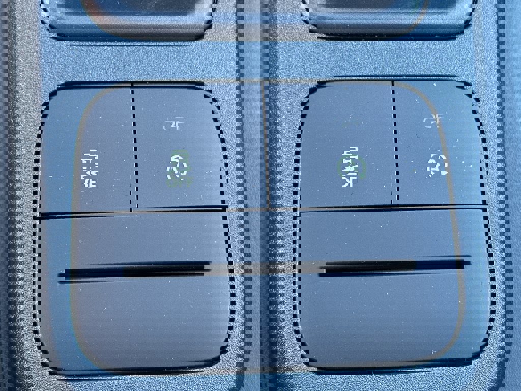 New 2026 Ford Maverick XL AWD/4WD image 23