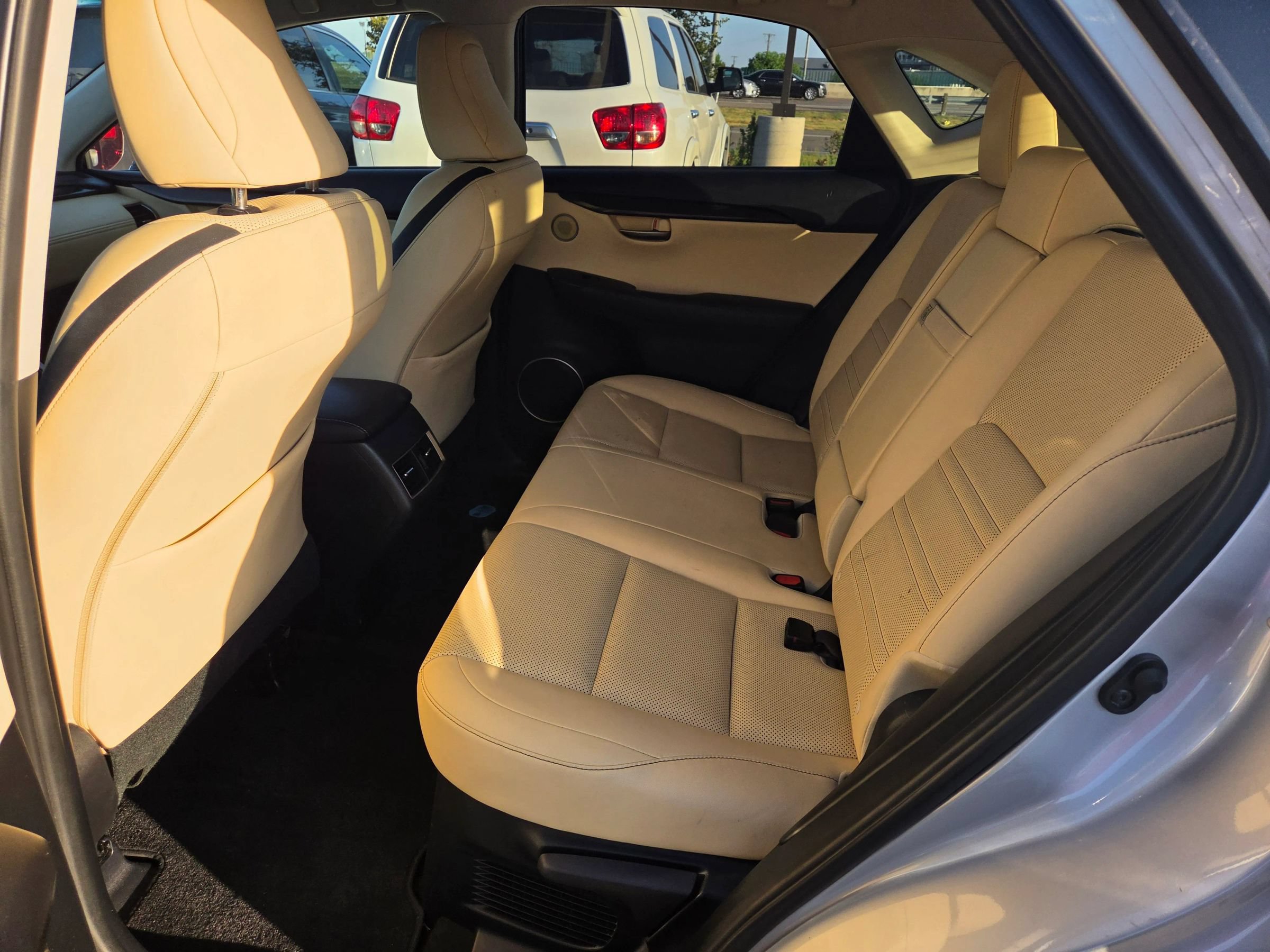Used 2015 Lexus NX 200t FWD w/ Premium Package image 11