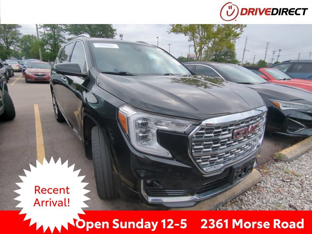 Used 2022 GMC Terrain Denali w/ LPO, Floor Liner Package AWD/4WD image 1