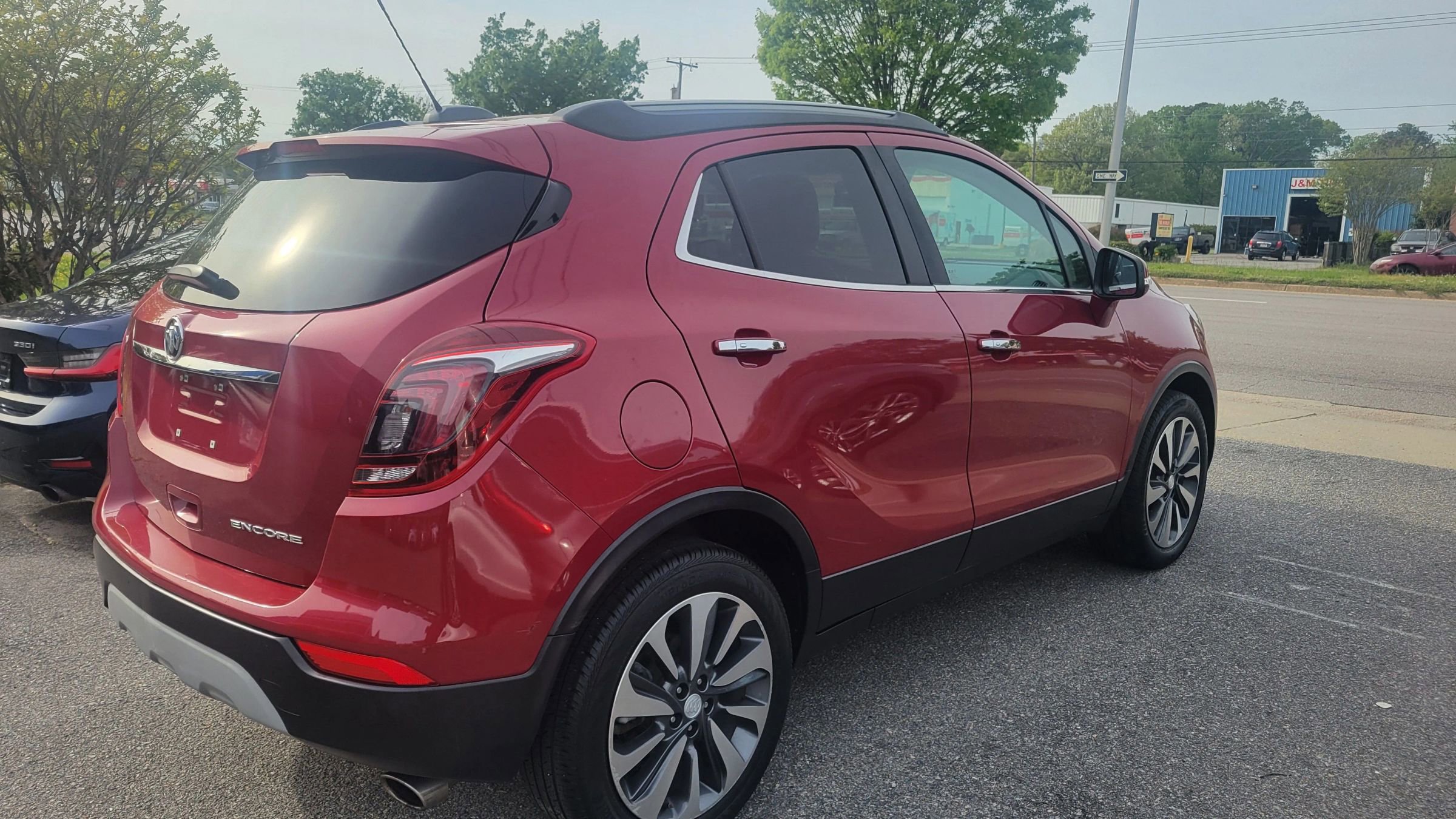 Used 2019 Buick Encore Essence image 4