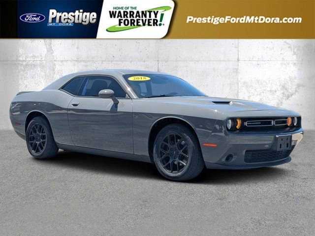 Used 2018 Dodge Challenger SXT RWD image 1